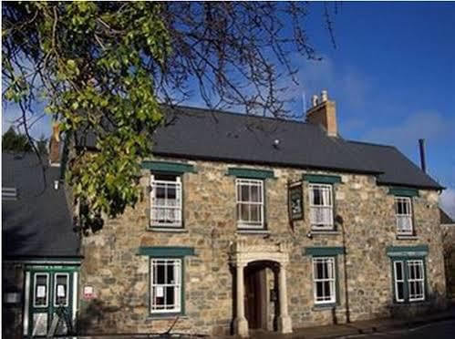 Castle Inn Newport  Exteriör bild