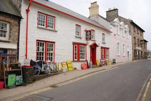 Castle Inn Newport  Exteriör bild